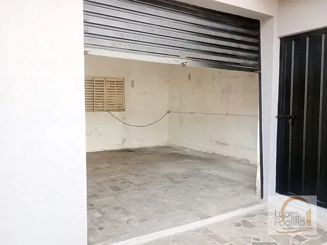Loja com 30m², para alugar, no bairro Caetetuba em Atibaia