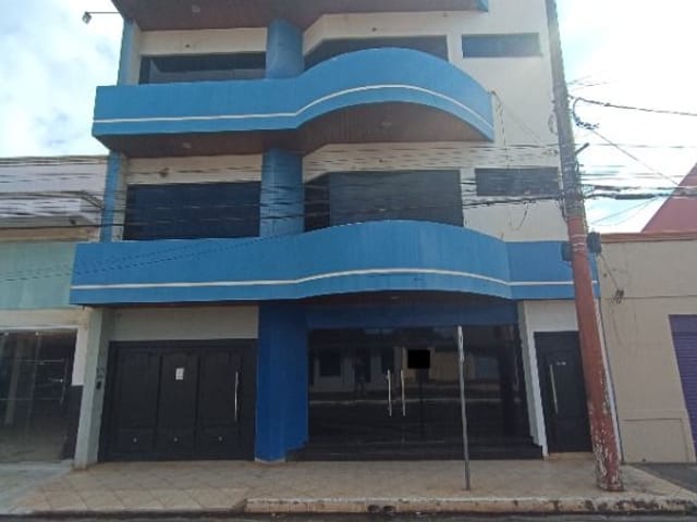 Loja com 400m², para alugar, no bairro Jardim Pérola em Birigüi