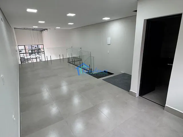 Loja com 180m², à venda ou para alugar, no bairro Centro em Indaiatuba
