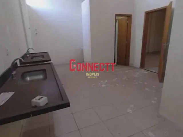Loja com 151m², à venda ou para alugar, no bairro Centro em Ribeirão Preto
