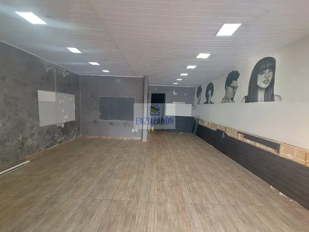 Loja-Salão, 120 m² - Foto 1