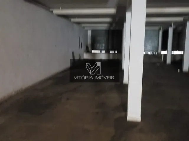 Loja com 1000m², para alugar, no bairro CENTRO em Vitoria