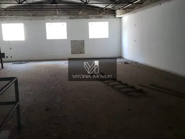Loja com 1000m², para alugar, no bairro CENTRO em Vitoria