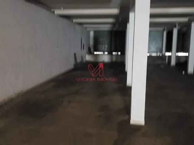 Loja com 1000m², para alugar, no bairro CENTRO em Vitoria