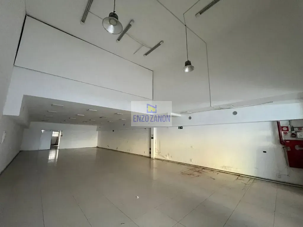 Loja-Salão, 250 m² - Foto 1