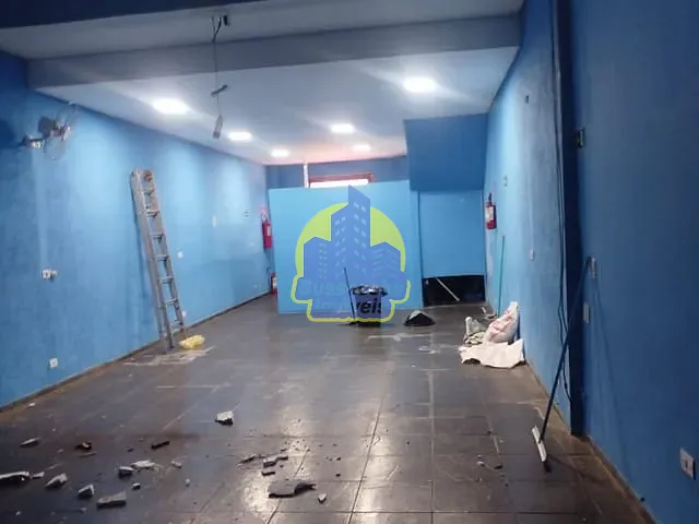Loja com 120m², para alugar, no bairro Umuarama em Osasco