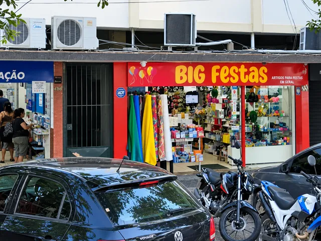 Loja para alugar, no bairro Centro em Cataguases