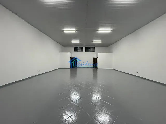 Loja com 250m², para alugar, no bairro Residencial Monte Verde em Indaiatuba