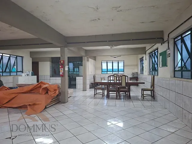 Loja com 2320m², à venda, no bairro Caravelas em Ipatinga