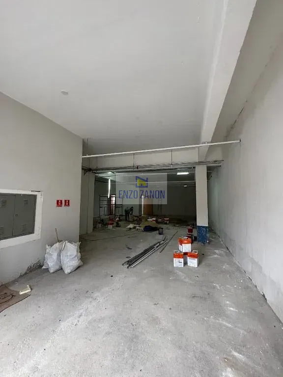 Loja-Salão, 133 m² - Foto 1