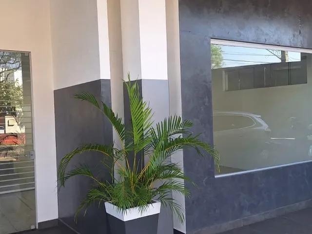 Loja com 250m², para alugar, no bairro Parque Residencial Alcântara em Londrina