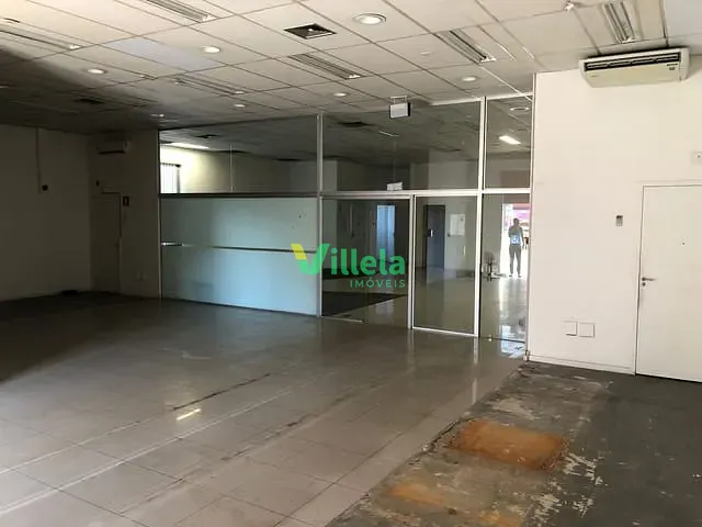 Loja com 1000m², para alugar, no bairro Vila Ursulina em Itaquaquecetuba
