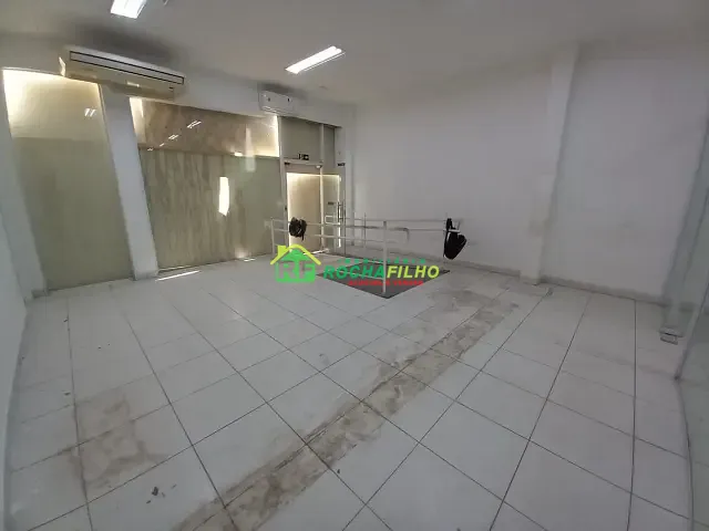 Loja com 164m² 1 quarto e 1 banheiro, para alugar, no bairro Parque Piauí em Teresina