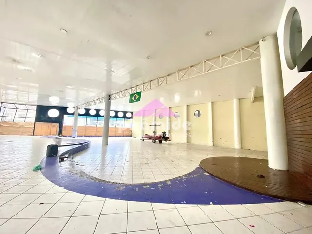 Loja com 864m², para alugar, no bairro Jardim Primavera em Caraguatatuba