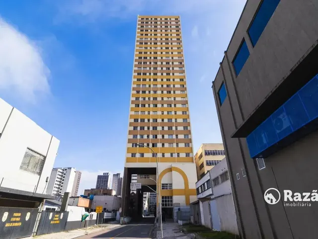 Loja para alugar, no bairro Centro em Curitiba
