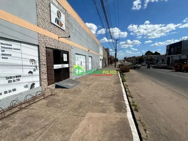 Loja com 285m², para alugar, no bairro Memorare em Teresina