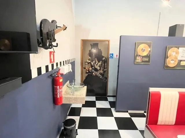 Loja com 10m², à venda ou para alugar, no bairro Jardim América em São José Dos Campos