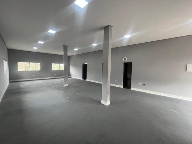 Loja com 100m², para alugar, no bairro Polvilho (cedral) em Cajamar
