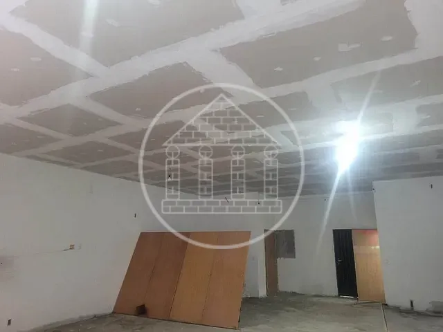Loja com 91m², para alugar, no bairro Cidade Dutra em São Paulo