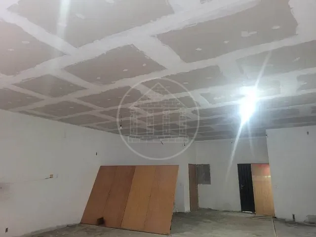Loja com 91m², para alugar, no bairro Cidade Dutra em São Paulo