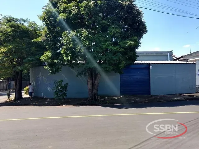 Loja com 232m², à venda, no bairro Jardim São Jorge em Nova Odessa