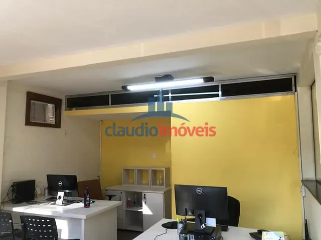 Loja à venda, no bairro Jardim Paraíba em Volta Redonda