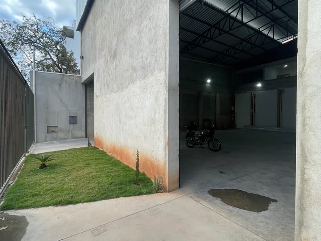 Foto do Loja - Galpão para Locação, Castelo / Manacás, Próximo do Anel Rodoviário, Belo Horizonte, MG | Deltalar Imóveis
