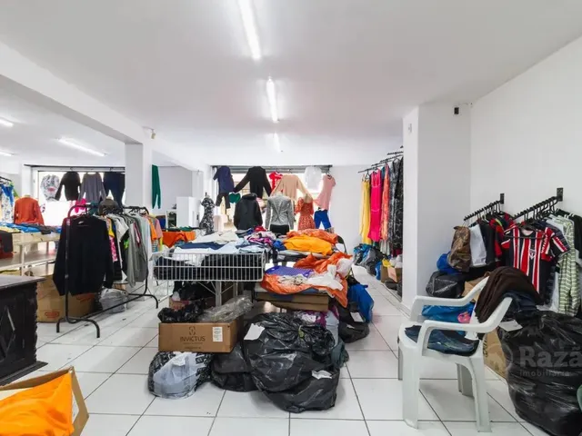 Loja para alugar, no bairro Centro em Curitiba