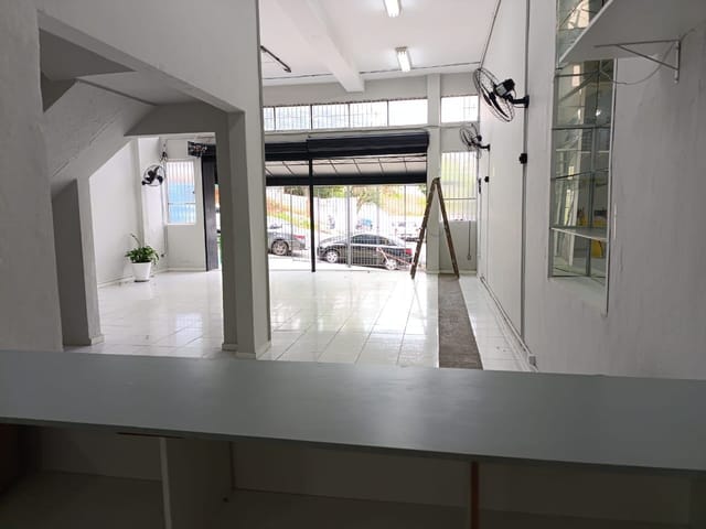 Loja com 170m², para alugar, no bairro Vila Parque Jabaquara em São Paulo
