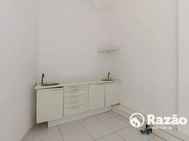 Loja para alugar, no bairro Alto da Glória em Curitiba