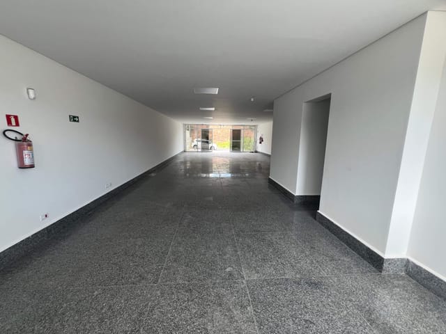 Loja com 135m², para alugar, no bairro Portais (Polvilho) em Cajamar