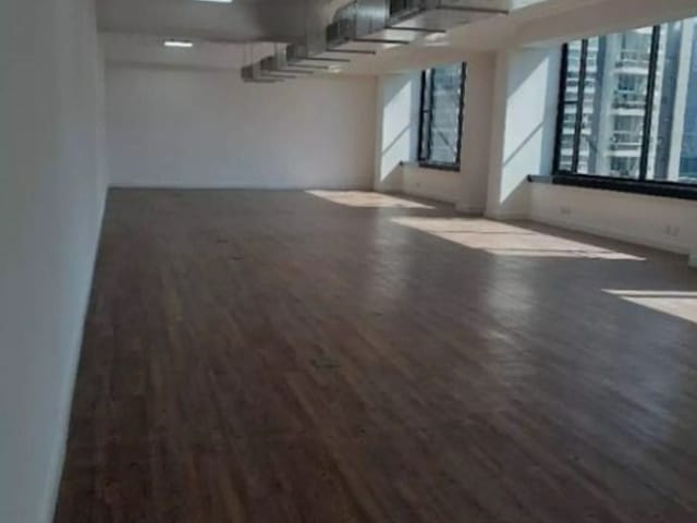 Loja com 187m², à venda ou para alugar, no bairro Cidade Monções em São Paulo