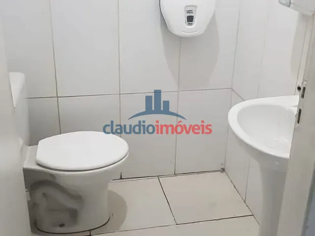 Loja para alugar, no bairro Ano Bom em Barra Mansa
