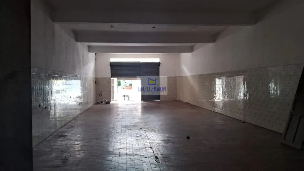 Loja-Salão, 247 m² - Foto 2