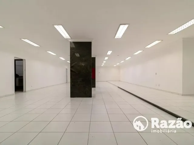Loja para alugar, no bairro Centro em Curitiba