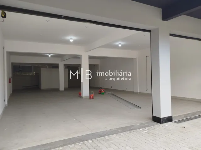 Loja para alugar, no bairro Paraíso em Cataguases