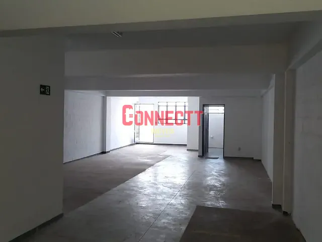 Loja com 148m², para alugar, no bairro Jardim Anhanguera em Ribeirão Preto