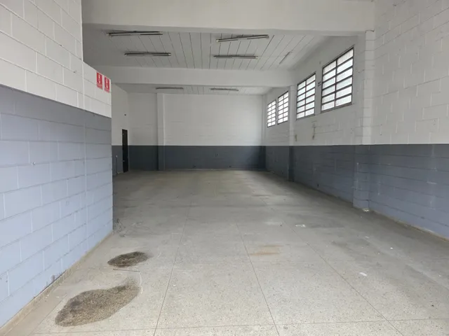 Loja para alugar, no bairro Chácara do Solar I (Fazendinha) em Santana de Parnaíba