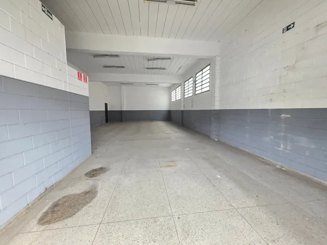 Loja para alugar, no bairro Chácara do Solar I (Fazendinha) em Santana de Parnaíba