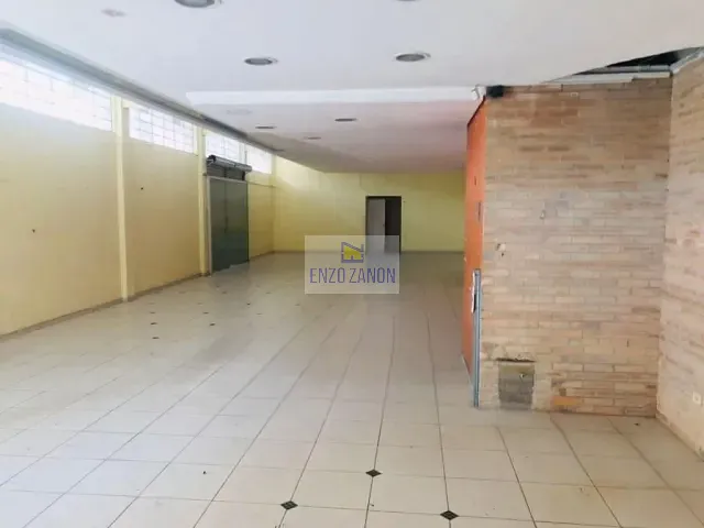Loja com 250m², para alugar, no bairro Rudge Ramos em São Bernardo do Campo