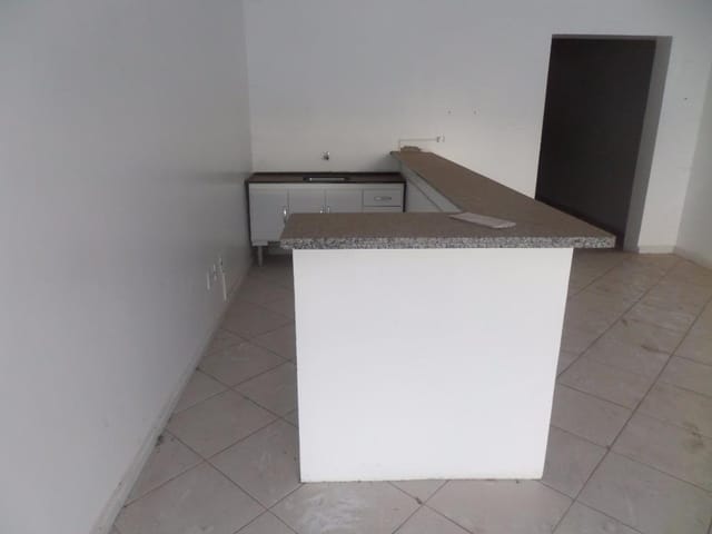 Loja com 300m², para alugar, no bairro Novo Parque São Vicente em Birigüi