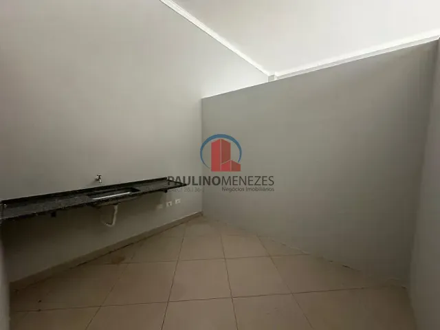Loja com 300m², para alugar, no bairro Vila Pavan em Americana