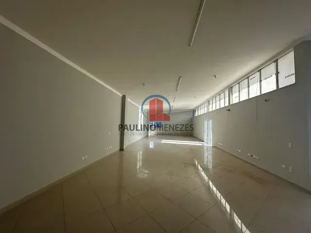 Loja com 300m², para alugar, no bairro Vila Pavan em Americana