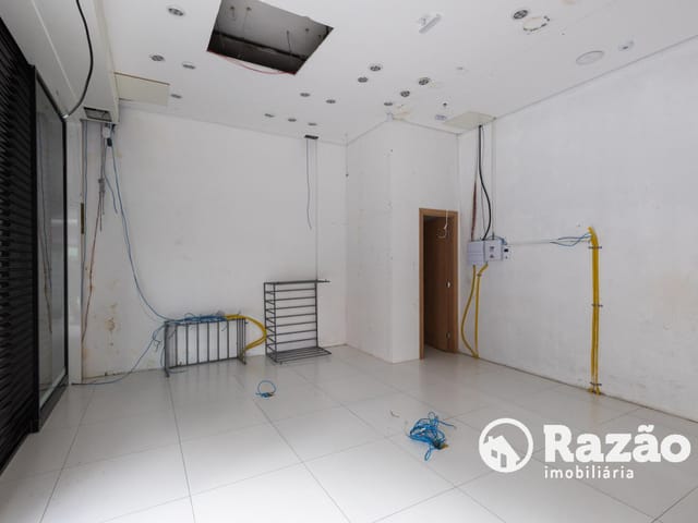 Loja para alugar, no bairro Centro em Curitiba