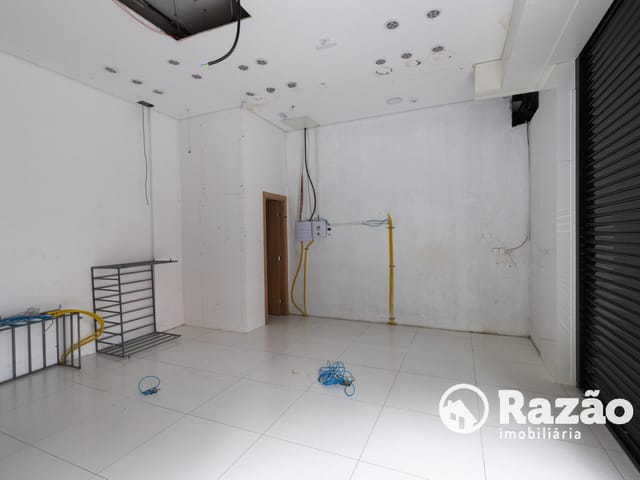 Loja para alugar, no bairro Centro em Curitiba
