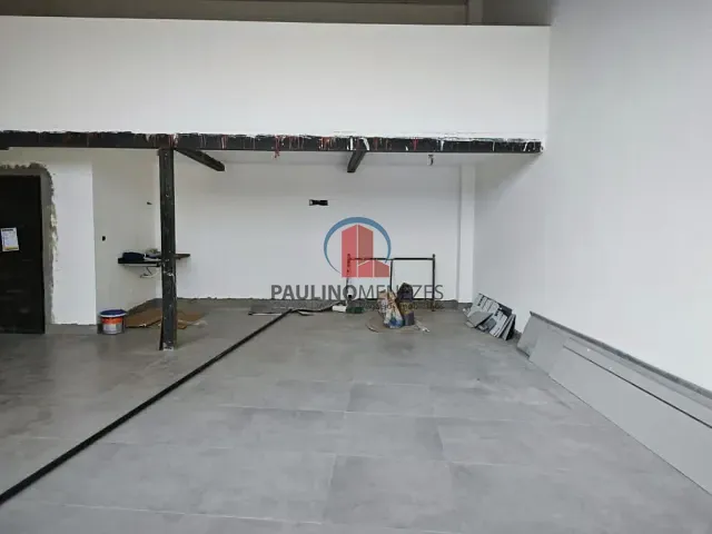 Loja com 102m², para alugar, no bairro Vila Omar em Americana