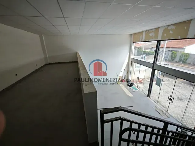 Loja com 102m², para alugar, no bairro Vila Omar em Americana