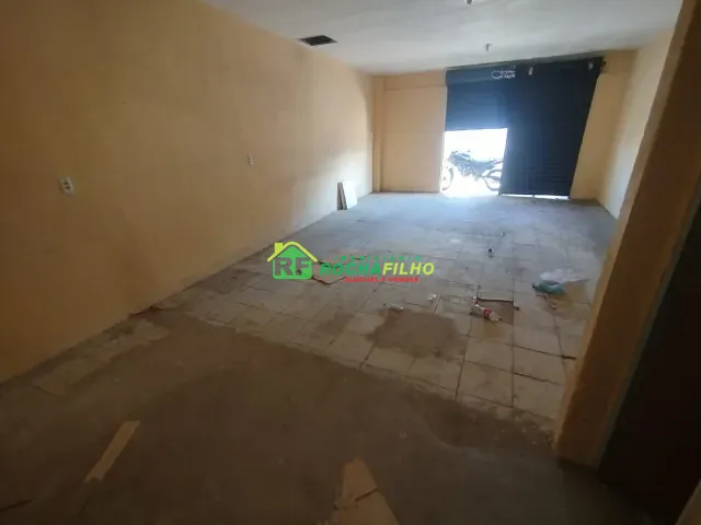 Loja com 110m², para alugar, no bairro Nossa Senhora das Graças em Teresina