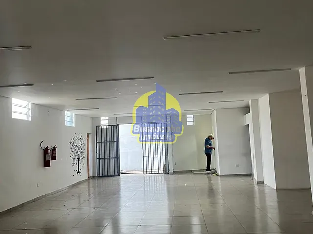 Loja com 130m², para alugar, no bairro Padroeira em Osasco