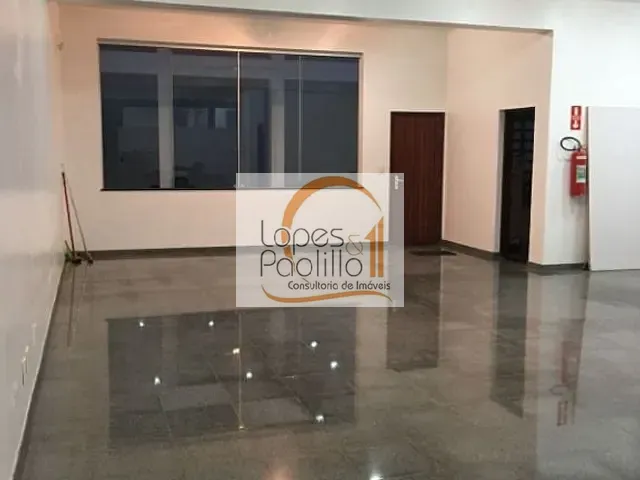 Loja com 347m², para alugar, no bairro Vila Thais em Atibaia